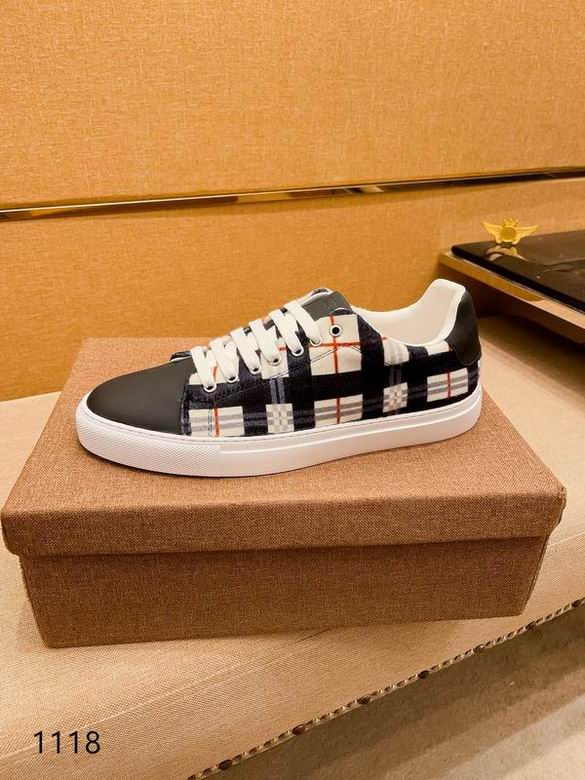 men Burberry shoes-359